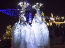 Die Eisprinzessinnen auf dem Weihnachtsmarkt